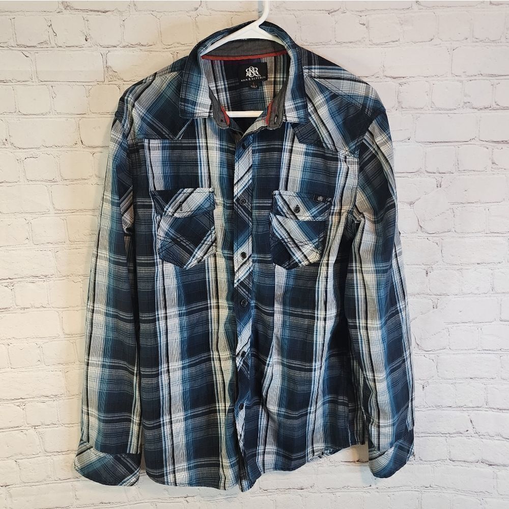 Men's Rock & Republic longsleeve button-down shirt, size Large